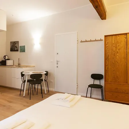 Youhosty - Ticinese Suite 2 Milan Exterior photo